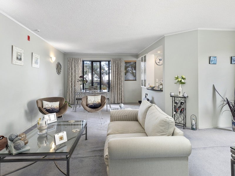 564D Adelaide Road, Berhampore, Wellington - Carousel 1