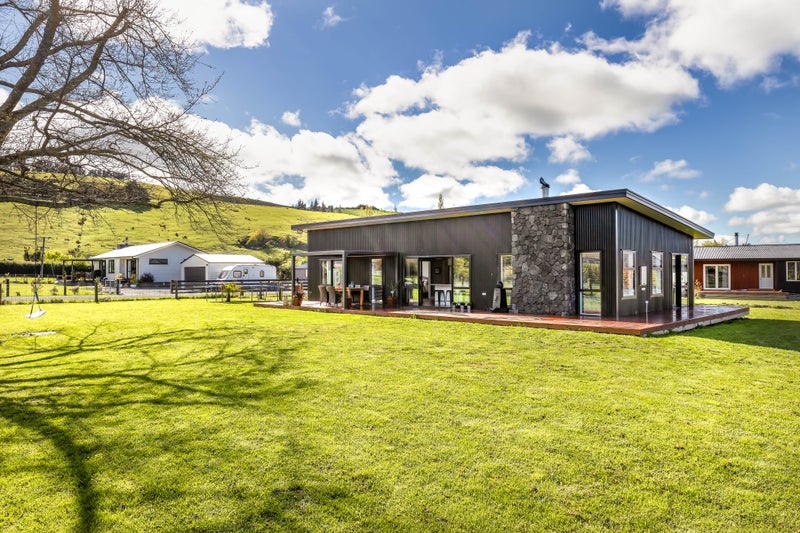 26 Fitzgerald Street, Coalgate - Carousel 2