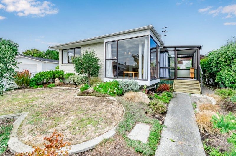 2 Malfroy Lane, Raumati Beach, Paraparaumu - Carousel 2