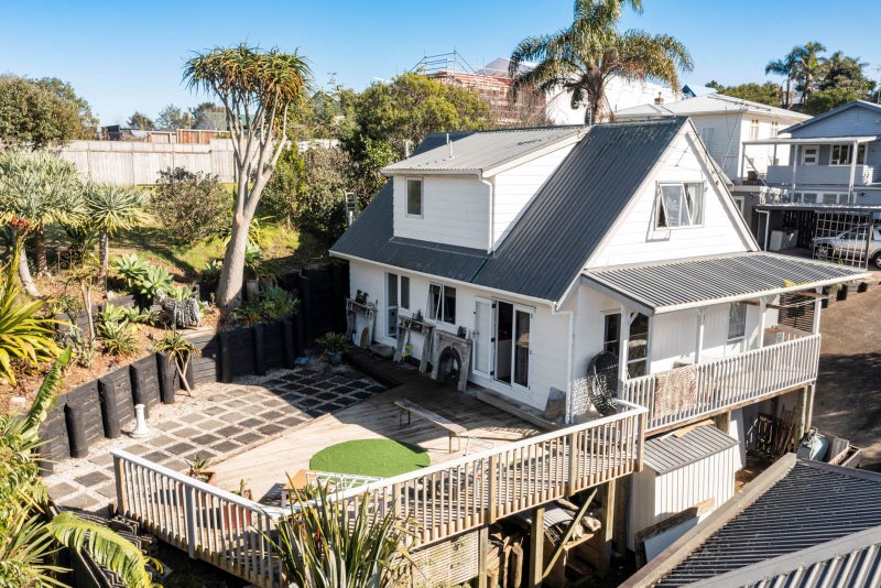 28A Sefton Avenue, Grey Lynn, Auckland - Carousel 1