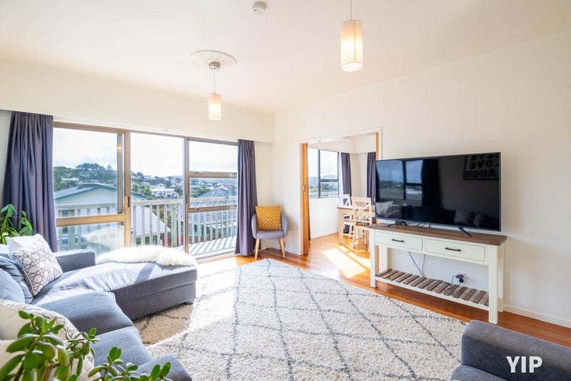 21 Warrington Grove, Newlands, Wellington - Carousel 2