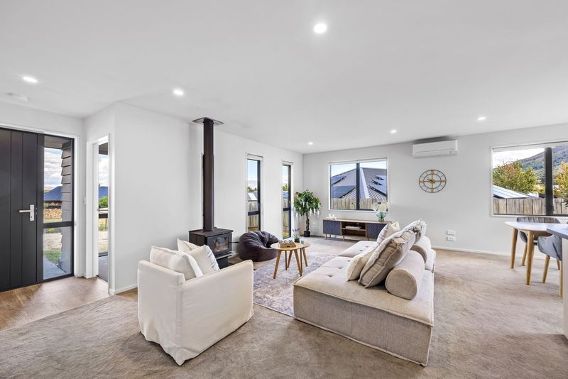 43B Hewson Crescent, Wanaka - Carousel 1