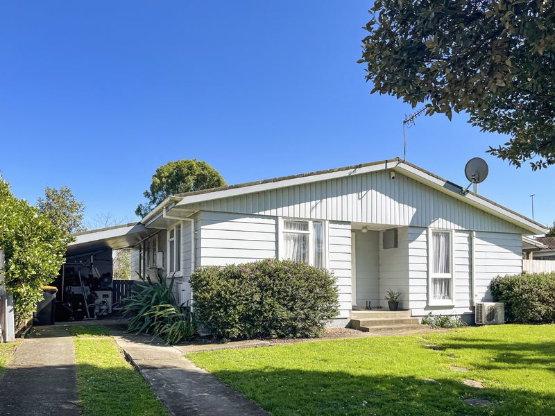 24 Amberley Avenue, Westbrook, Palmerston North - Carousel 1