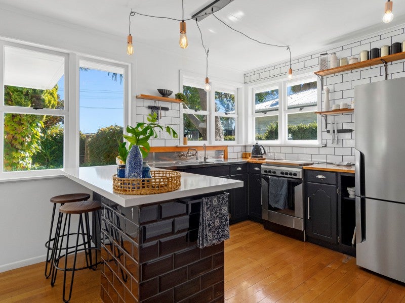 24 Linton Crescent, Matua, Tauranga - Carousel 2