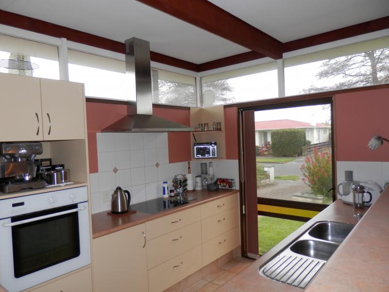 3 Raglan Avenue, Cloverlea, Palmerston North - Carousel 2