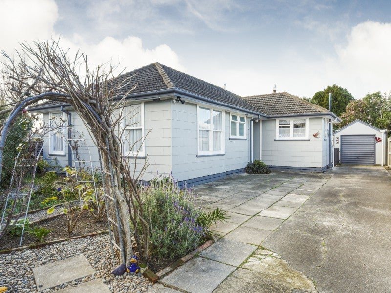 7 Hendon Place, West End, Palmerston North - Carousel 1