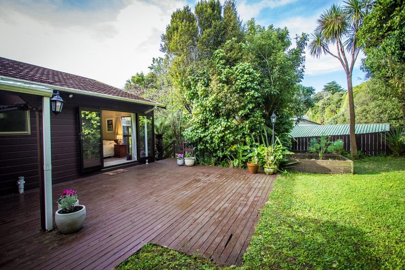 9 Bushland Grove, Paparangi, Wellington - Carousel 31