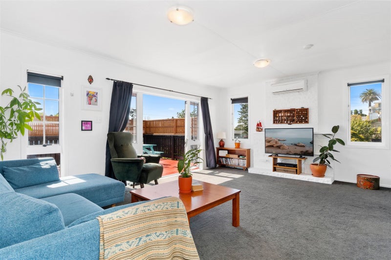 32A Esk Street, Parkvale, Tauranga - Carousel 1