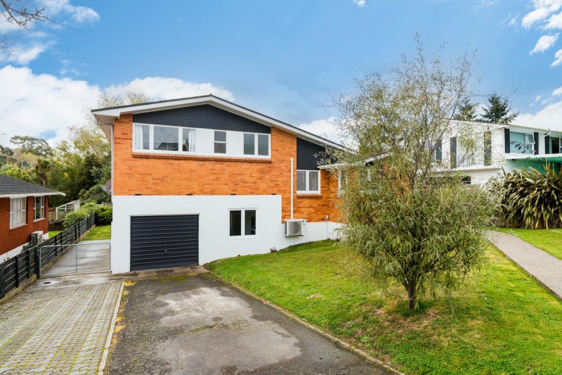 7 Kinmont Crescent, Kinmont Park, Mosgiel - Carousel 24