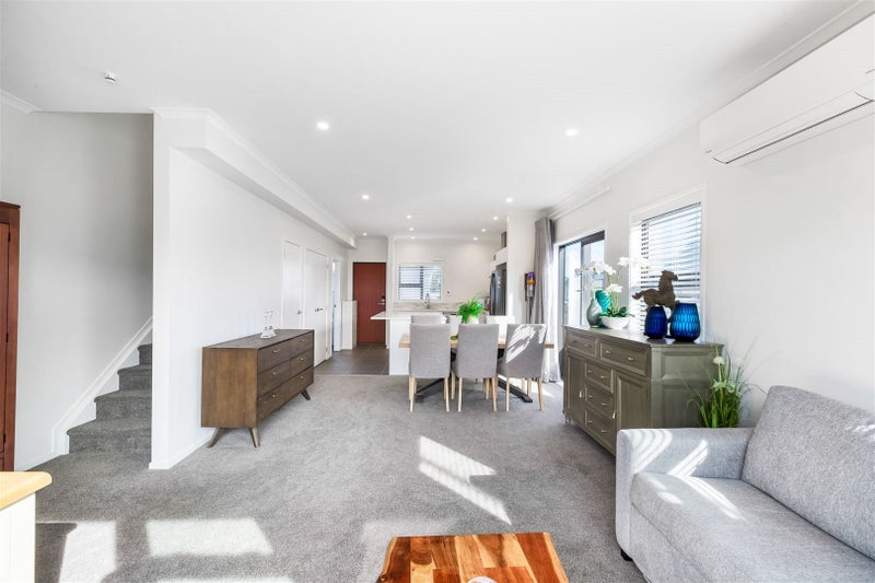 51 Manarini Road, Westgate, Auckland - Carousel 2