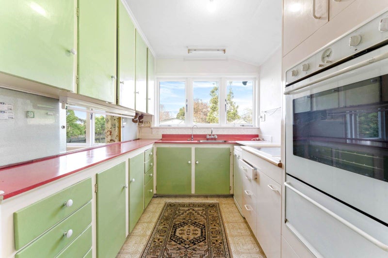 109 Te Atatu Road, Te Atatu South, Auckland - Carousel 2