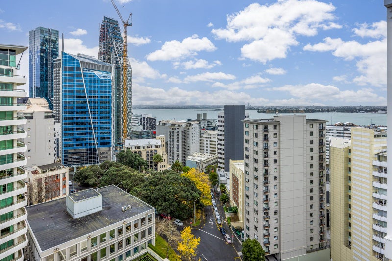 2009/10 Waterloo Quadrant, Auckland Central, Auckland - Carousel 13