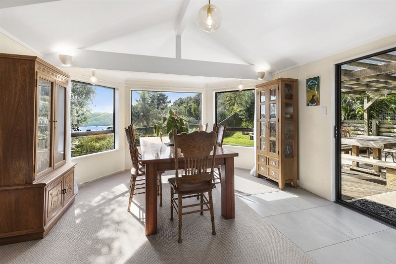 19 Kinnel Grove, Papakowhai, Porirua - Carousel 2