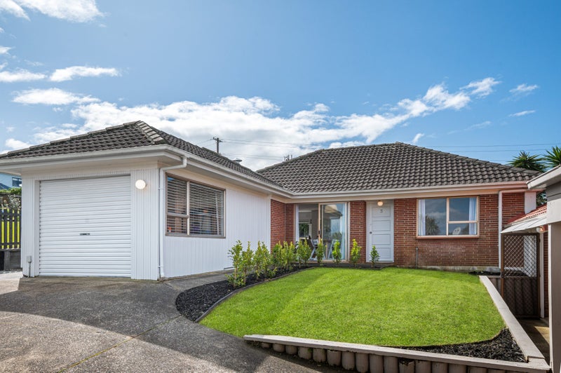 3/6 Keys Street, Belmont, Auckland - Carousel 1