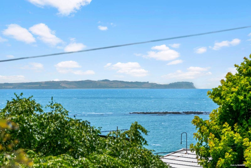 2/140 Churchill Road, Rothesay Bay, Auckland - Carousel 1