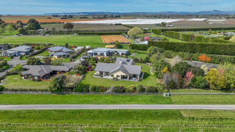 24 Gavin Black Street, Meeanee, Napier - Carousel 19