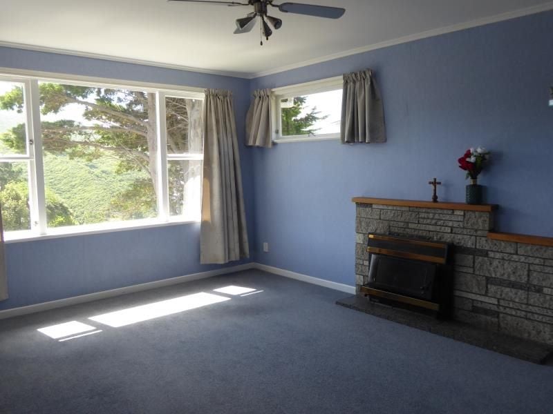 9 Camrose Grove, Kingston, Wellington - Carousel 2