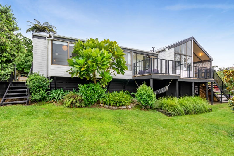 6 Ainslee Street, Highlands Park, New Plymouth - Carousel 1