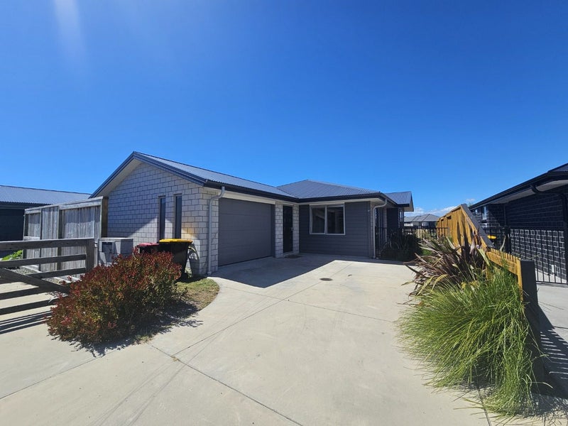 21 ROYAL CRESCENT, Papamoa, Tauranga - Carousel 1