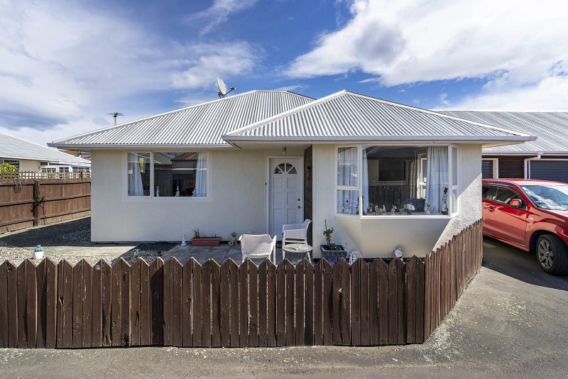 4/217 Oxford Street, South Dunedin, Dunedin - Carousel 1