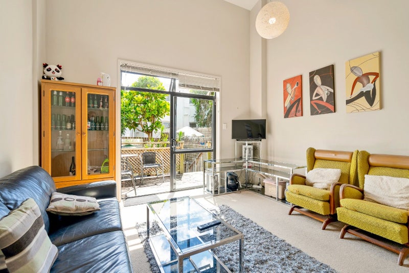 39/22A Willcott Street, Mount Albert, Auckland - Carousel 2