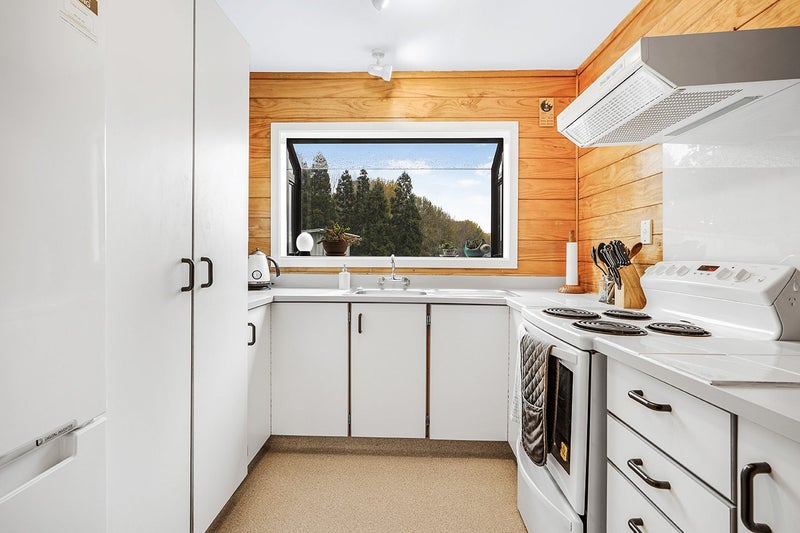 16 Kiwi Avenue, Forest Lake, Hamilton - Carousel 2