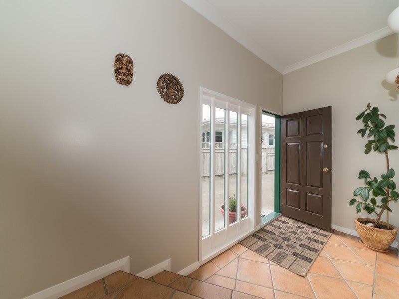 31 Winston Avenue, Hokowhitu, Palmerston North - Carousel 2
