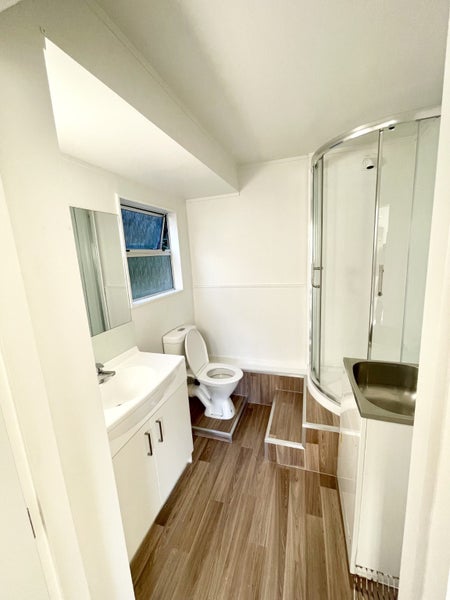 8/51 Dimock Street, Titahi Bay, Porirua - Carousel 5