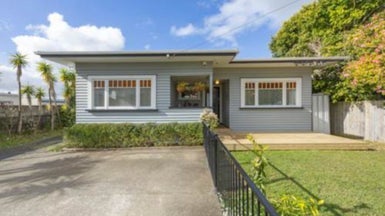 1/37 Wattle Street, New Lynn, Auckland - Carousel 1