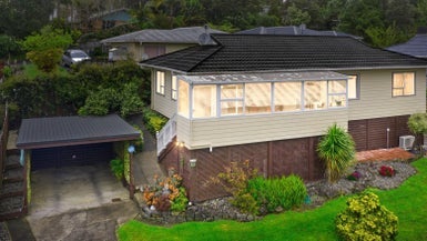 1/7 Danube Lane, Glen Eden, Auckland - Carousel 1