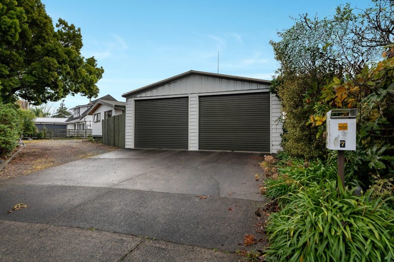 7 McKain Place, Fitzroy, Hamilton - Carousel 2
