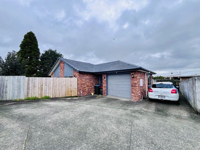 134A Avondale Road, Avondale, Auckland - Carousel 1