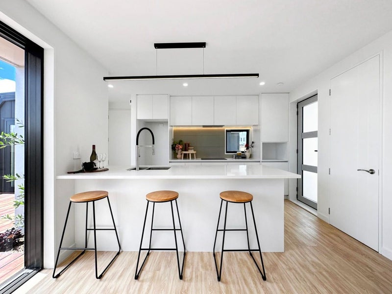 1/5 Clarence Street South, Addington, Christchurch - Carousel 2