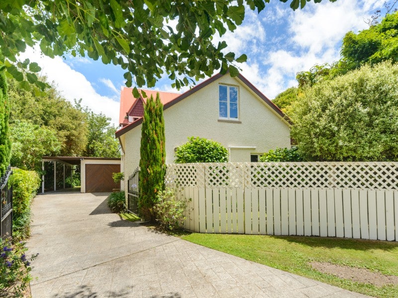 12 Astrid Court, Awapuni, Palmerston North - Carousel 1