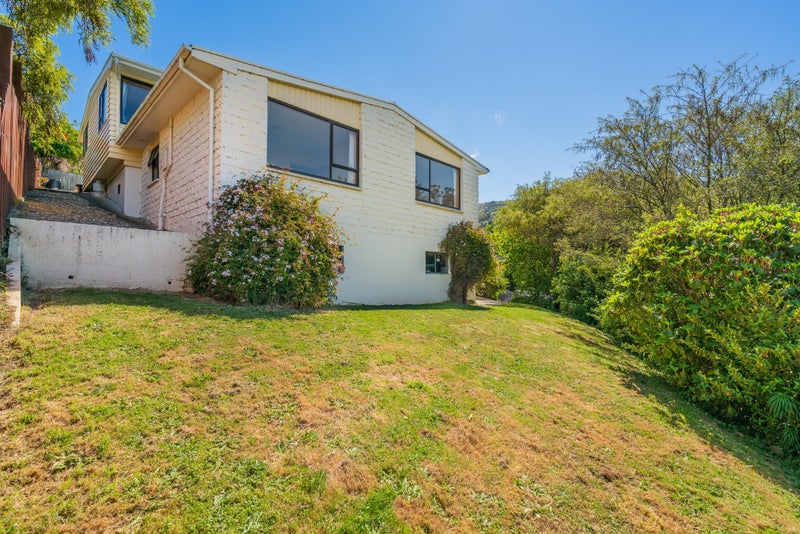 35 Pioneer Crescent, Helensburgh, Dunedin - Carousel 15