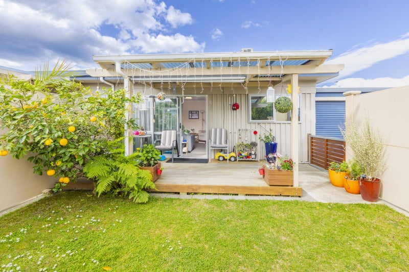 3/87 Waghorne Street, Ahuriri, Napier - Carousel 1