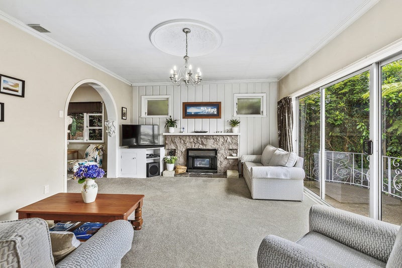 30 Chester Road, Tawa, Wellington - Carousel 2