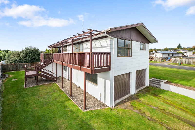 2 Thackeray Place, Owhata, Rotorua - Carousel 2