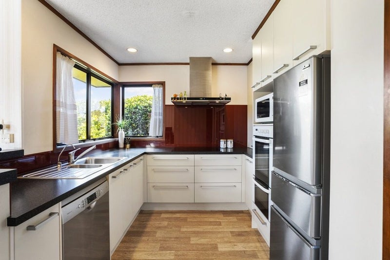 63 Glenmore Road, Sunnyhills, Auckland - Carousel 1