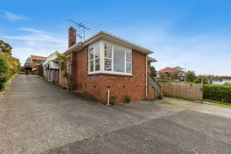 32 Tiverton Road, Avondale, Auckland - Carousel 2