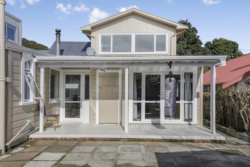 18 Kauri Street, Eastbourne, Lower Hutt - Carousel 19