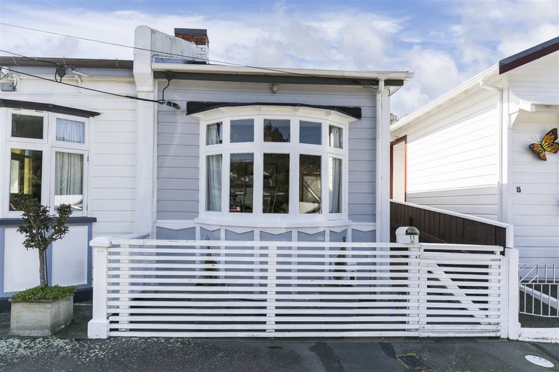 11 Royal Street, Berhampore, Wellington - Carousel 1