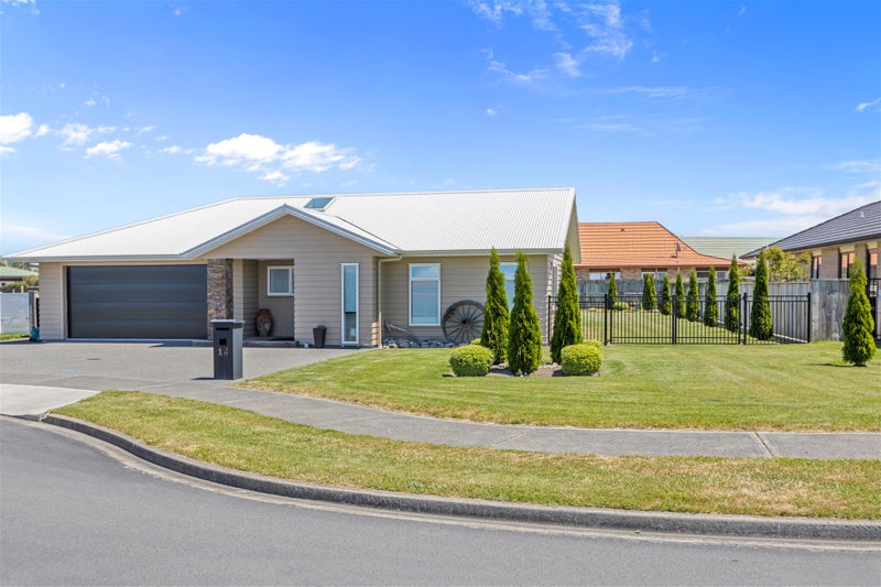 12 Mervyn Brown Place, Solway, Masterton - Carousel 1