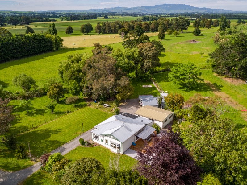 458 State Highway 53, Featherston - Carousel 2
