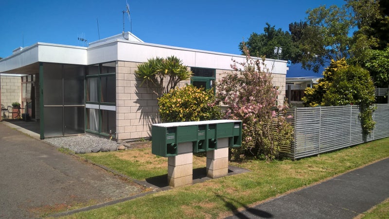 2A Maketu Street, Whanganui East, Whanganui - Carousel 1