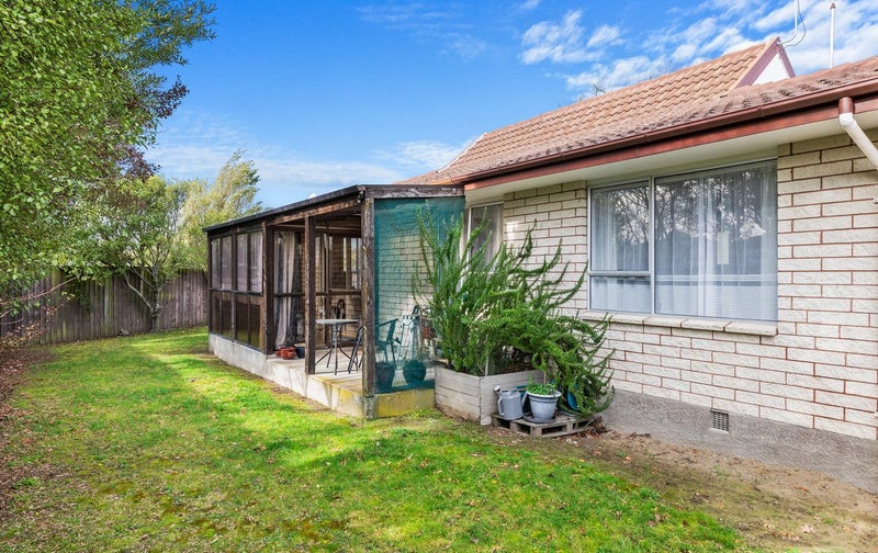 1/10 Sequoia Place, Parklands, Christchurch - Carousel 2