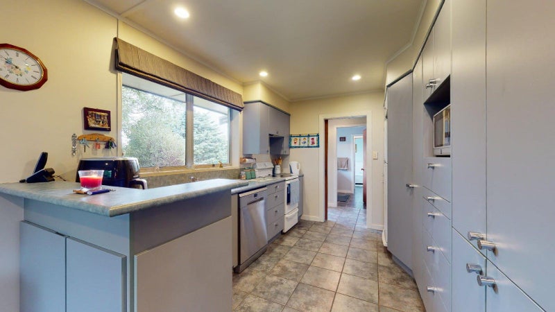 4 Glassey Drive, Allenton, Ashburton - Carousel 2