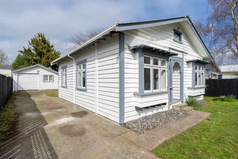 76 Cook Street, Hamilton East, Hamilton - Carousel 1