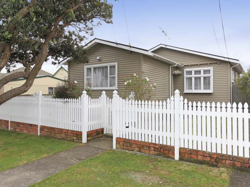 1/54 Bell Road, Waiwhetu, Lower Hutt - Carousel 1