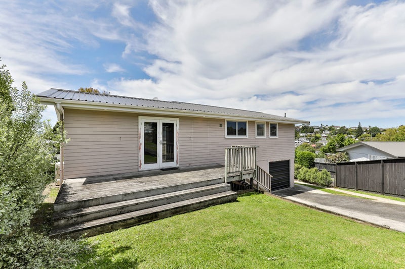 76 Monarch Avenue, Hillcrest, Auckland - Carousel 2